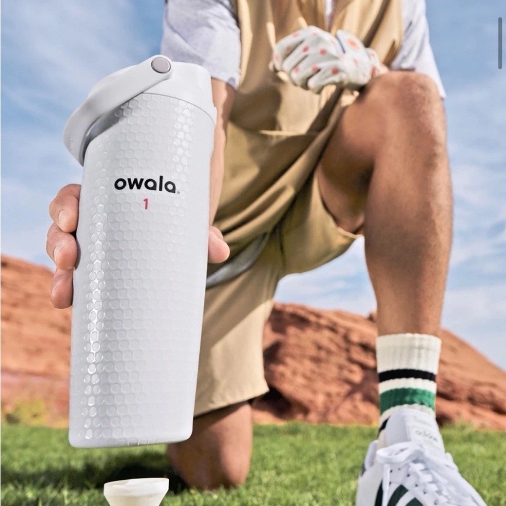 Owala 30oz FreeSip Sway Golf Stainless Steel Water Bottle new
Color:Water Hazard